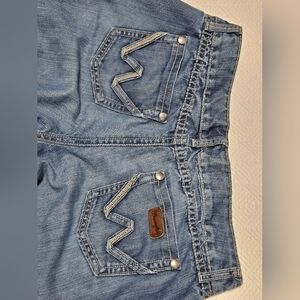 Wrangler Mae Premium Patch Jeans Womens Size 13/14 x 33.5